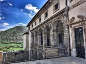 Aperitif in a historic building – and astronomical observation